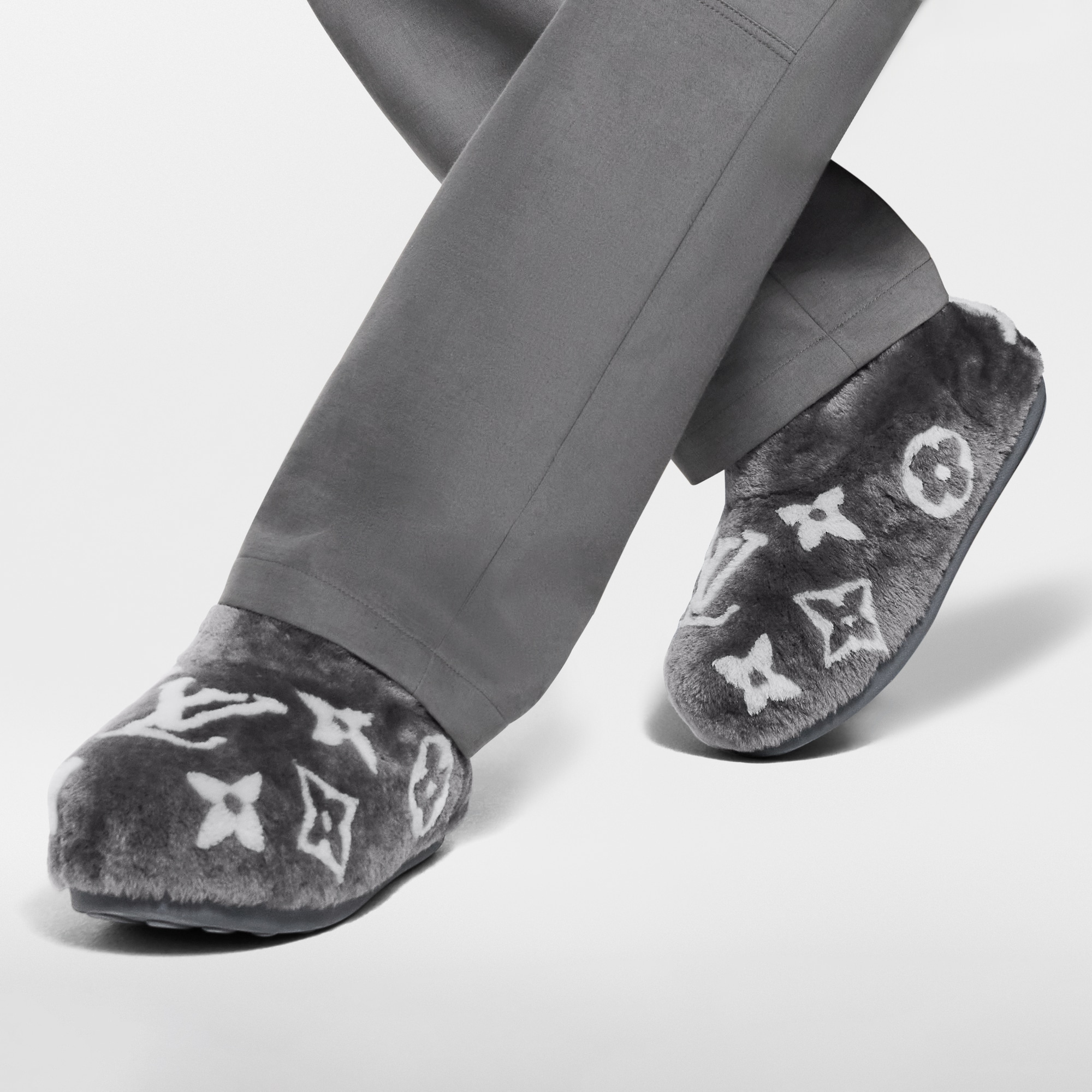 LV Yeti Slip On - For Men 1AIZIS | LOUIS VUITTON